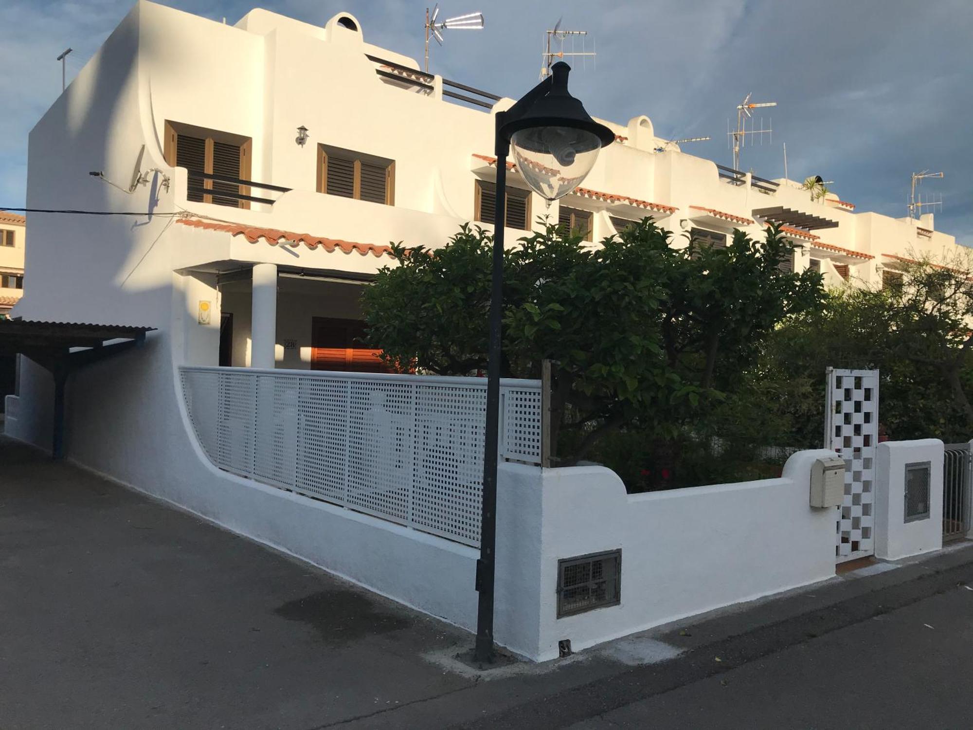 Maison A 300 M De La Et Piscine Collective Ferienhaus